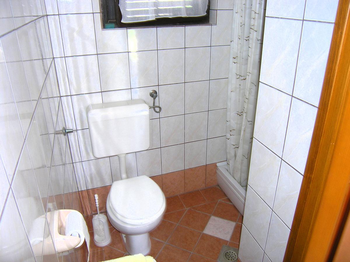 Apartman Braut Krk Town Exterior foto