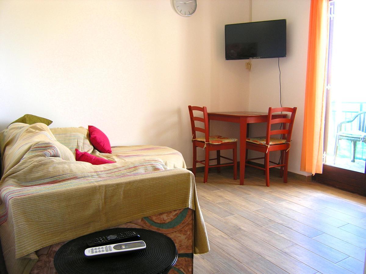 Apartman Braut Krk Town Exterior foto